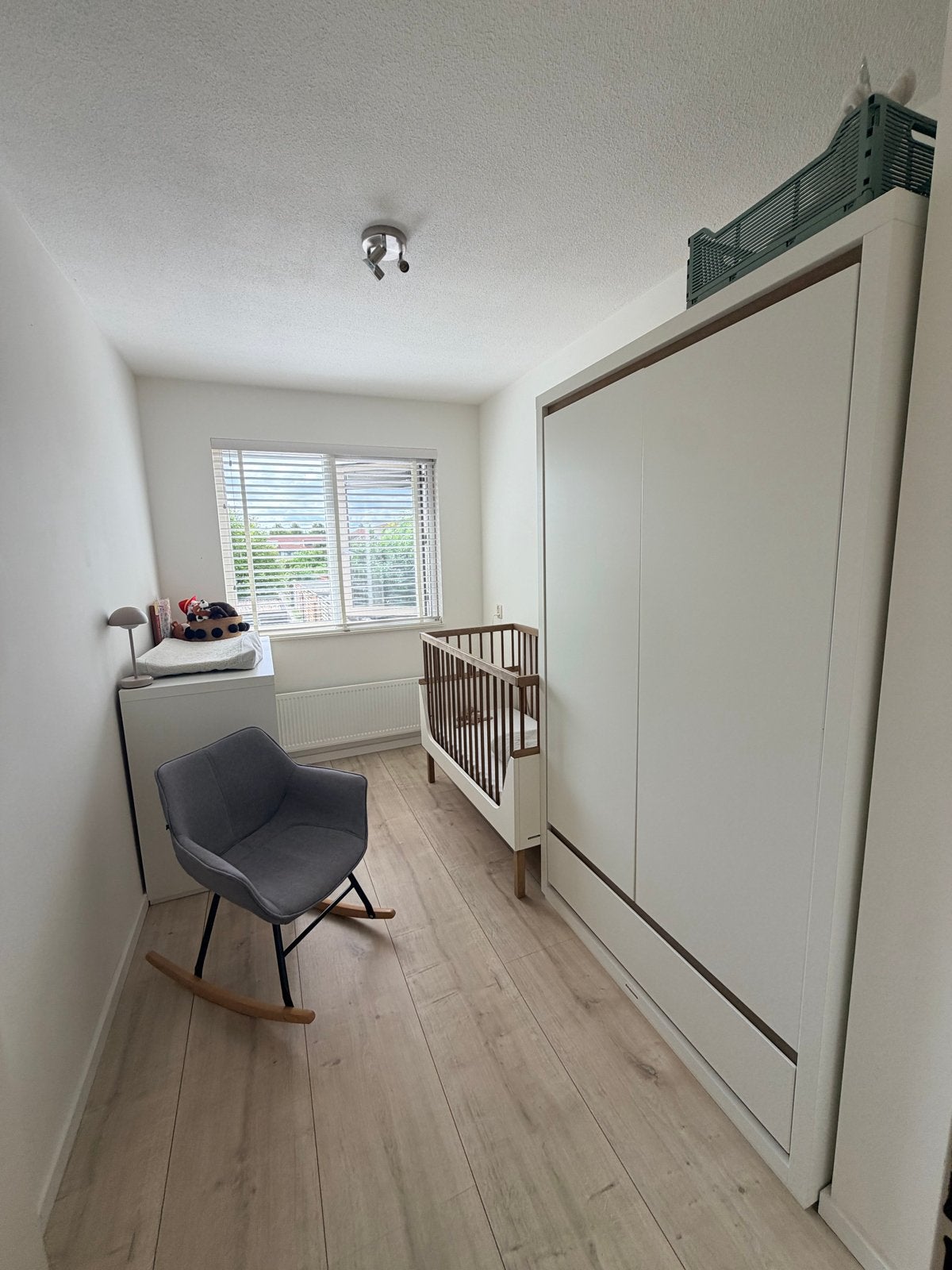 Gehele babykamer Kidsmill kledingkast, bed en commode, Ophalen, Kast, 50 tot 70 cm, 105 cm of meer