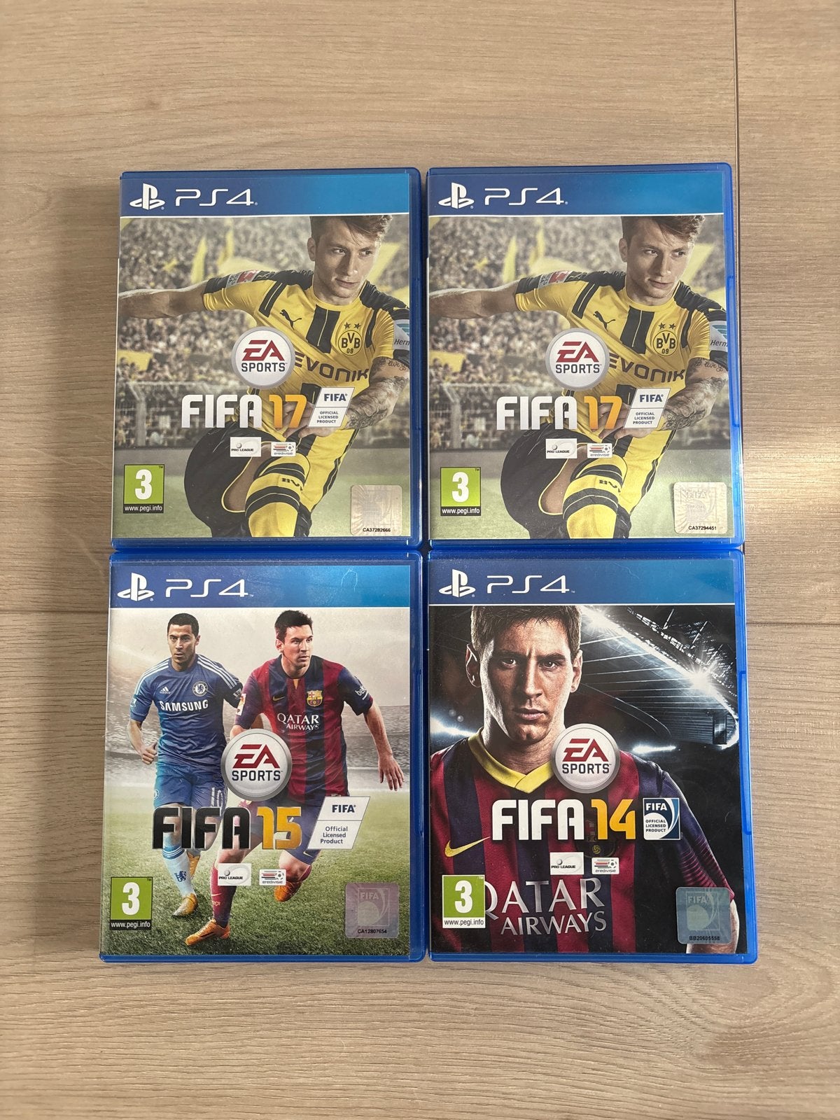 FIFA 14, 15 en 17 (2x) voor PS4, Spelcomputers en Games, Ophalen of Verzenden, Gebruikt, Met games