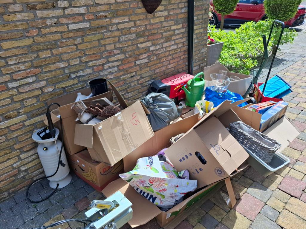 Rommelmarktspullen, Ophalen