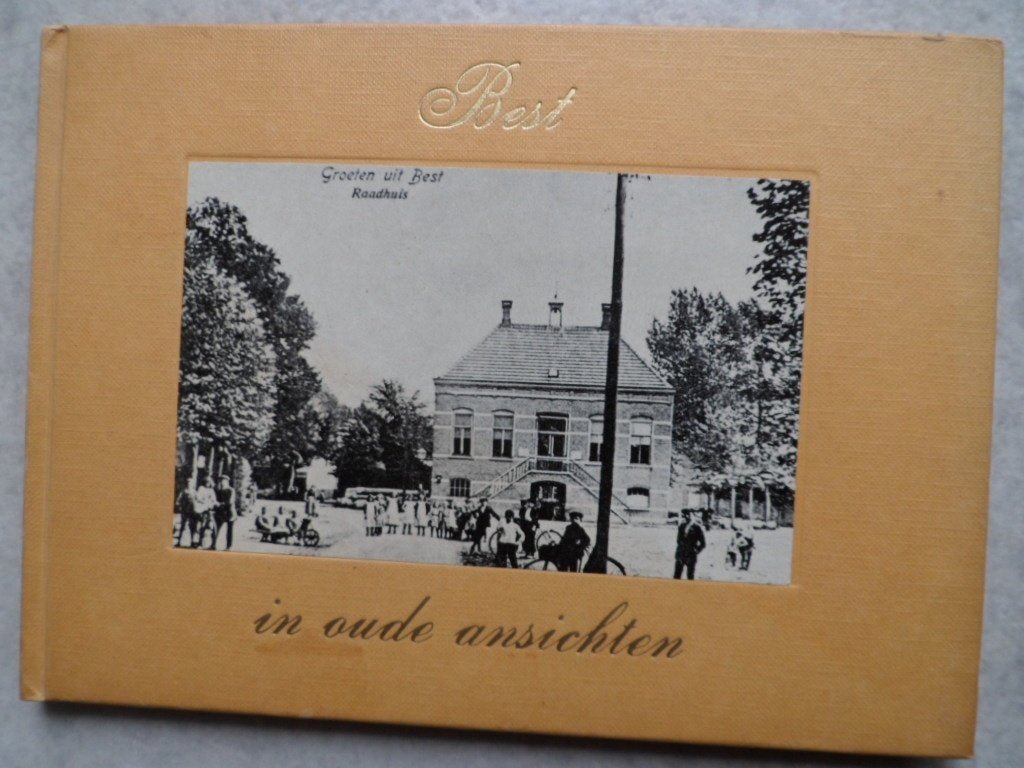 Best in oude ansichten - Groeten uit Best Raadhuis, 20e eeuw of later, C.B.J. v.d. Biggelaar, Ophalen of Verzenden, Zo goed als nieuw