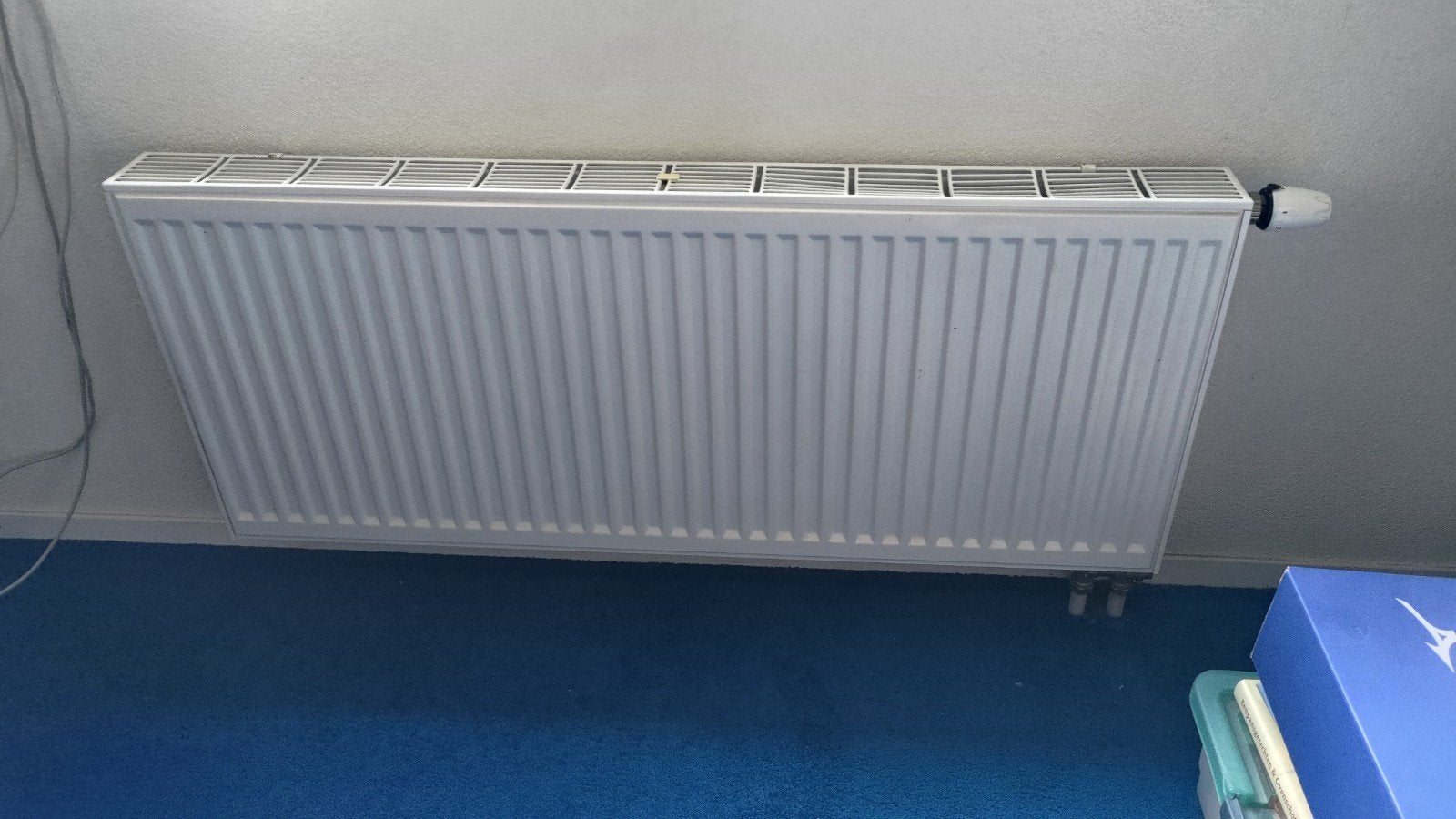 Radiator type 22 met thermostaatknop, Ophalen, 30 tot 80 cm, Radiator, Zo goed als nieuw