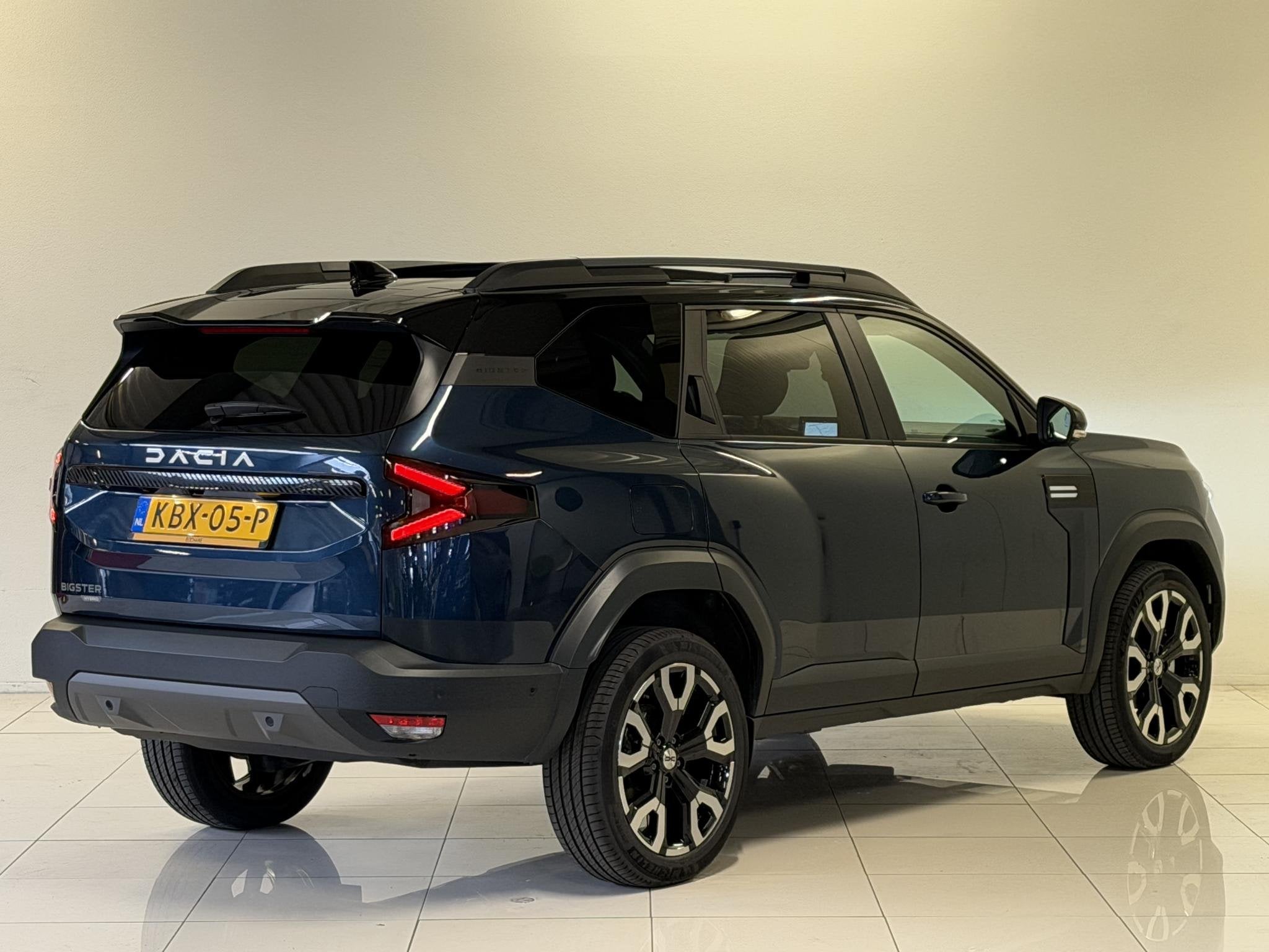 Dacia Bigster 1.8 Hybrid 155 Limited Edition | Panoramadak |, Auto's, Stof, Gebruikt, Met garantie (alle), Blauw