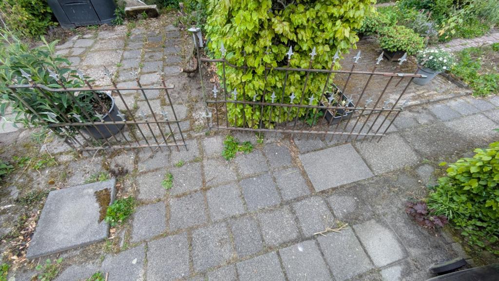 Antiek sierhekwerk - 2 delen met poort, Ophalen, Met poort, Gebruikt, Sierhekwerk