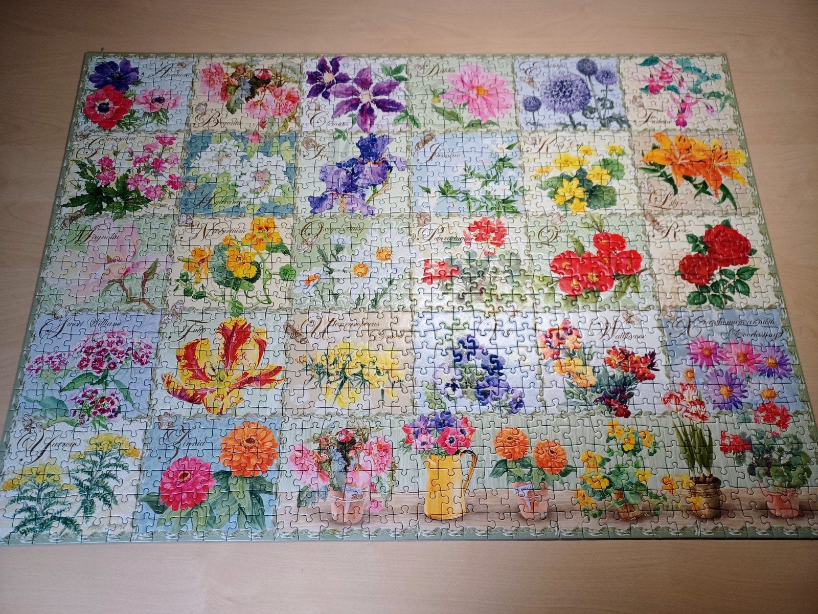 Foto 3 van Ravensburger puzzel - Vintage Flora - 1000 stukjes