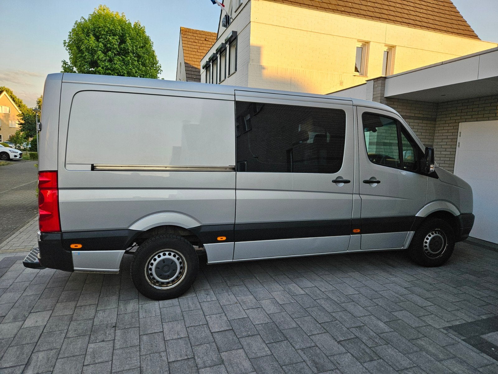 Volkswagen Crafter lage km stand 85.000km, Auto's, Bestelauto's, Euro 5, Achterwielaandrijving, Zwart, 4 cilinders