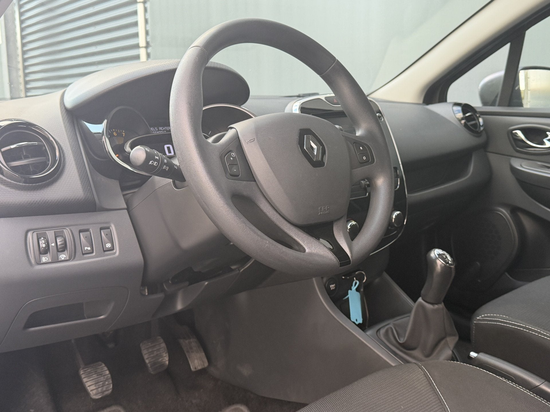 Renault Clio BWJ 2013 | 0.9 TCe 90PK Expression | TREKHAAK |, Voorwielaandrijving, Stof, Zwart, 540 kg