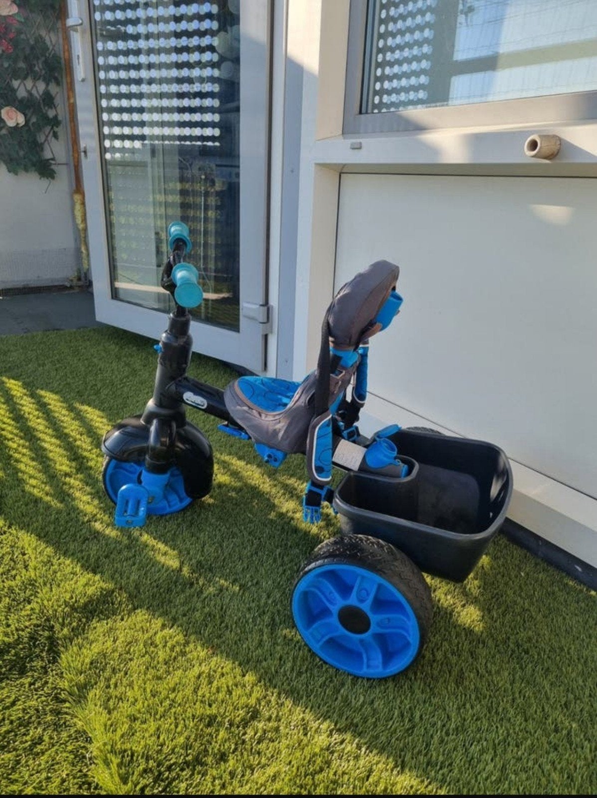 Smartrike 6-in-1 driewieler blauw/zwart, Ophalen, Gebruikt, Smartrike, Niet bekend, raadpleeg de website van Smartrike voor contactinformatie.