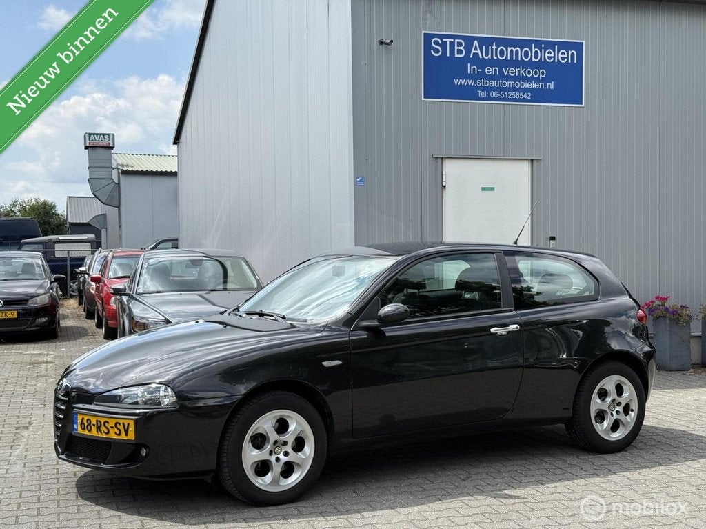 Alfa Romeo 147 1.6 Veloce Distinctive slechts 72.929 km, Auto's, Alfa Romeo, Voorwielaandrijving, Gebruikt, Automatische klimaatregeling