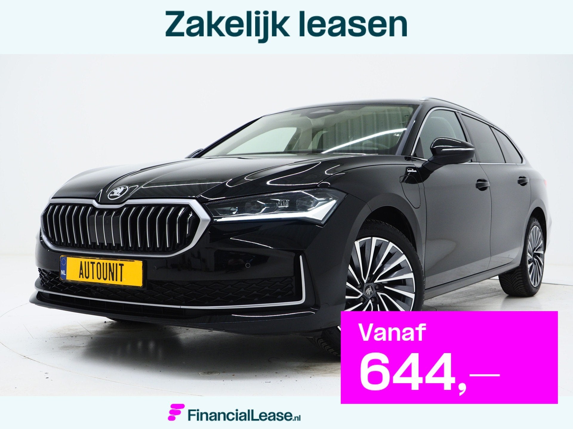 Skoda Superb Combi 1.5 TSI PHEV Laurin & Klement | Leder | M, 4 cilinders, Zwart, 1747 kg, Adaptive Cruise Control