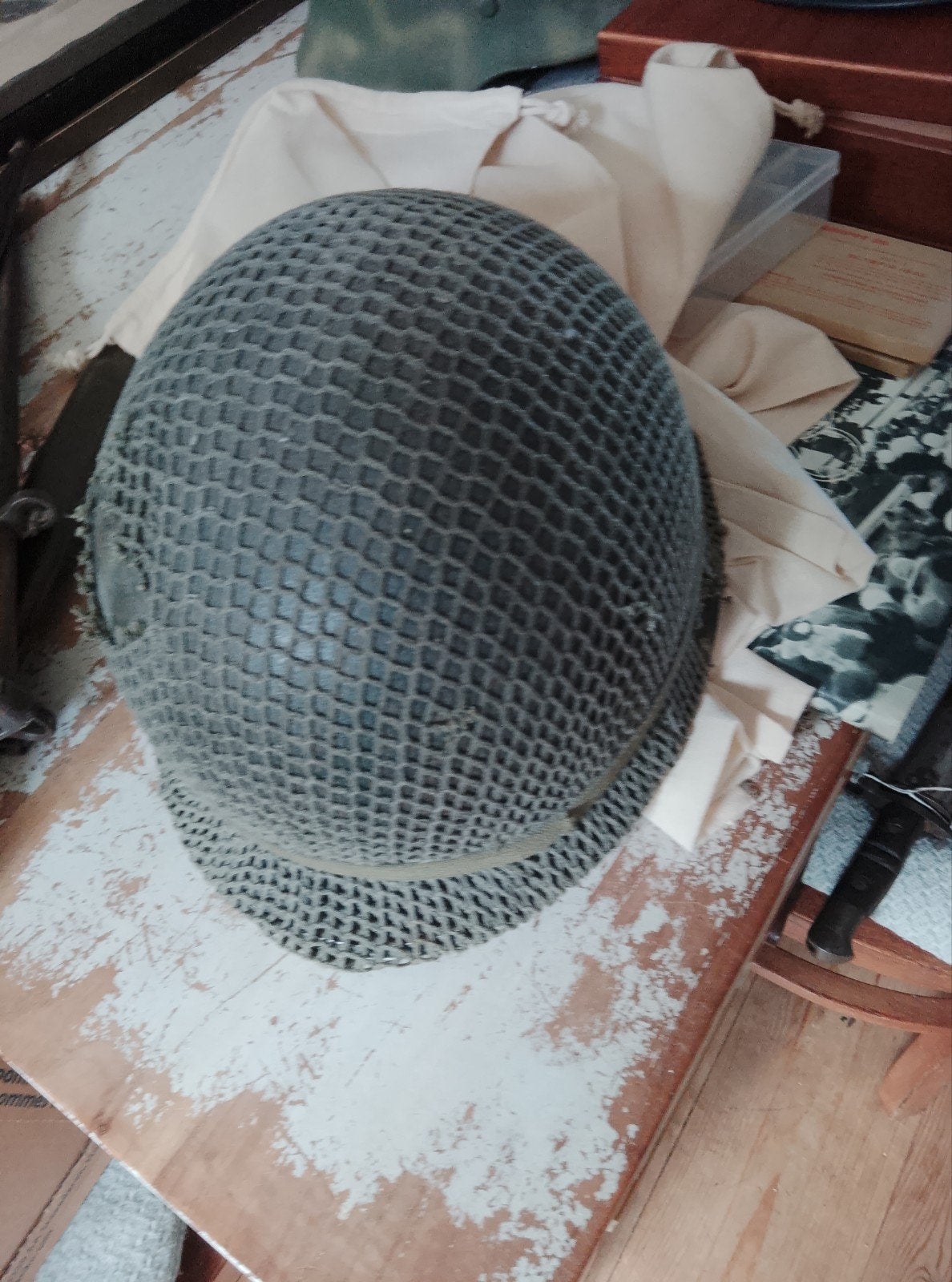 USA M1 fixed bale Helm op naam Martin Millard 1944/1945 USMC, Ophalen, Amerika, Helm of Baret