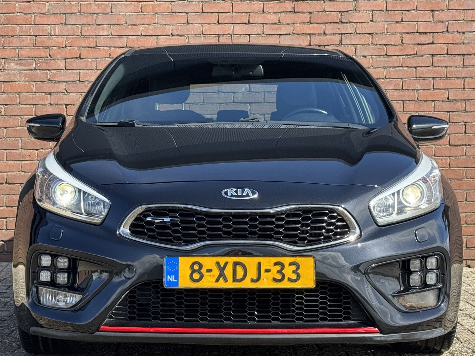 Kia cee'd 1.6 GT | NL-AUTO! | DEALER OH! | NAVI! | CAMERA!, Auto's, Voorwielaandrijving, Euro 5, 4 cilinders, Zwart