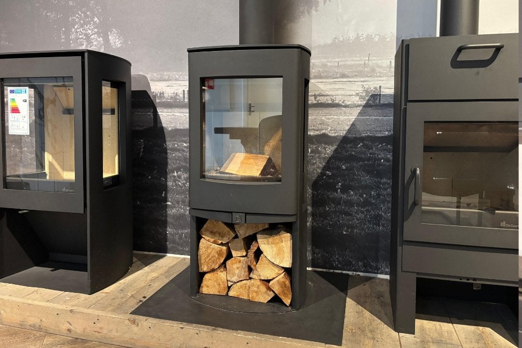 SHOWROOM MODEL DIK GEURTS FOLKE, Ophalen, Houtkachel, Zo goed als nieuw, Vrijstaand