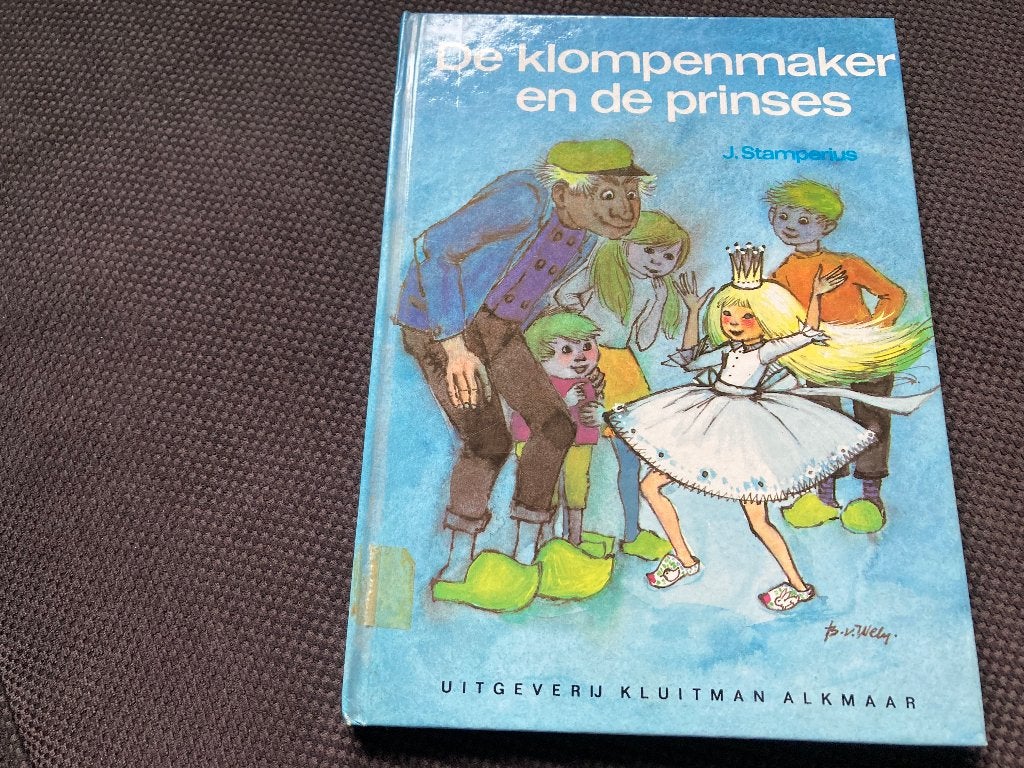 De klompenmakers en de prinses - J. Stamperius, Boeken, Ophalen of Verzenden, Gelezen, Non-fictie