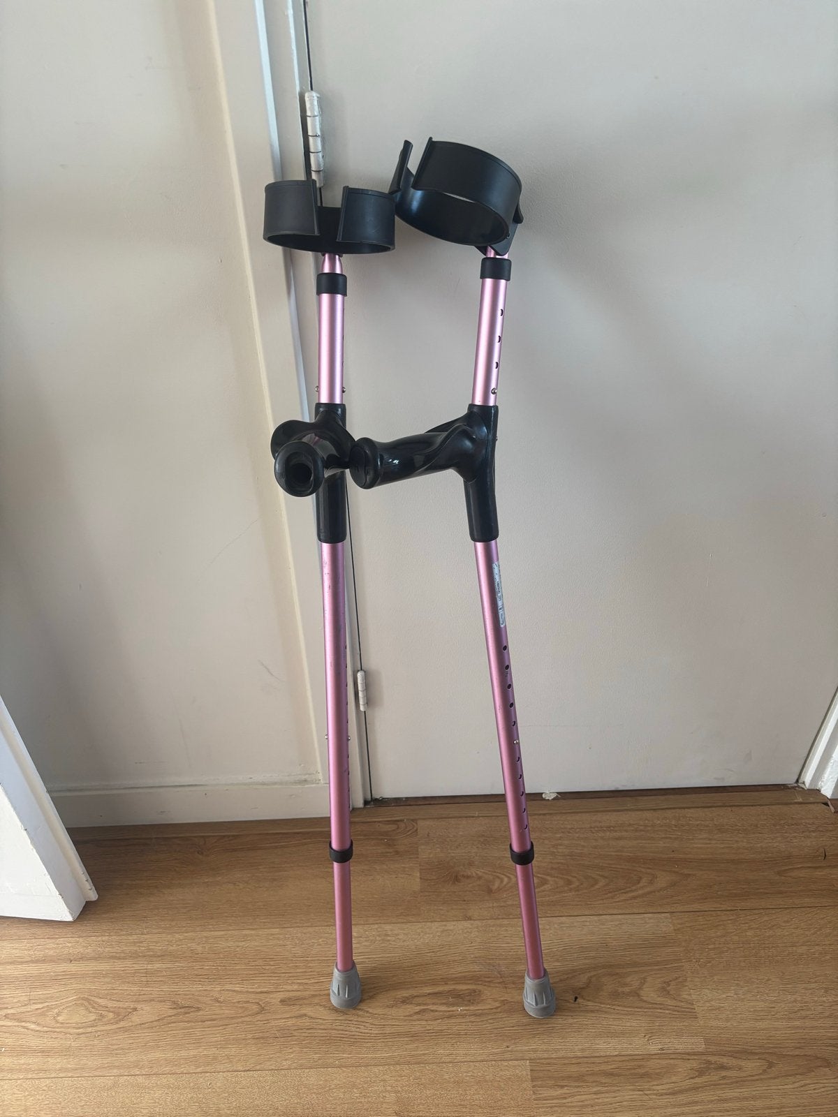 Elleboogskrukken, Ophalen