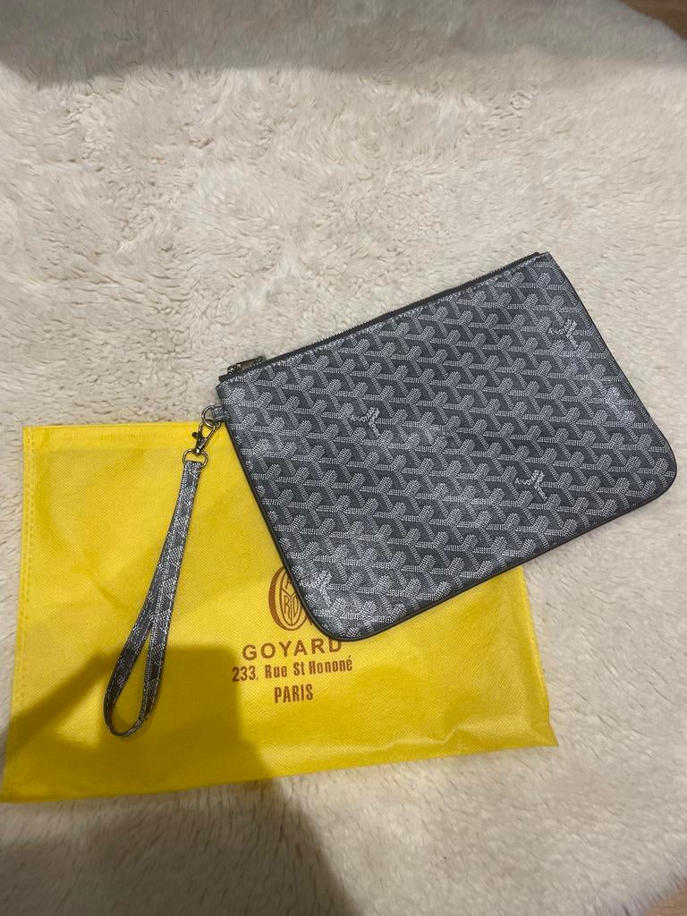 Goyard Saint Louis Pouch Grijs, Ophalen of Verzenden, Zo goed als nieuw, Grijs, Avondtasje