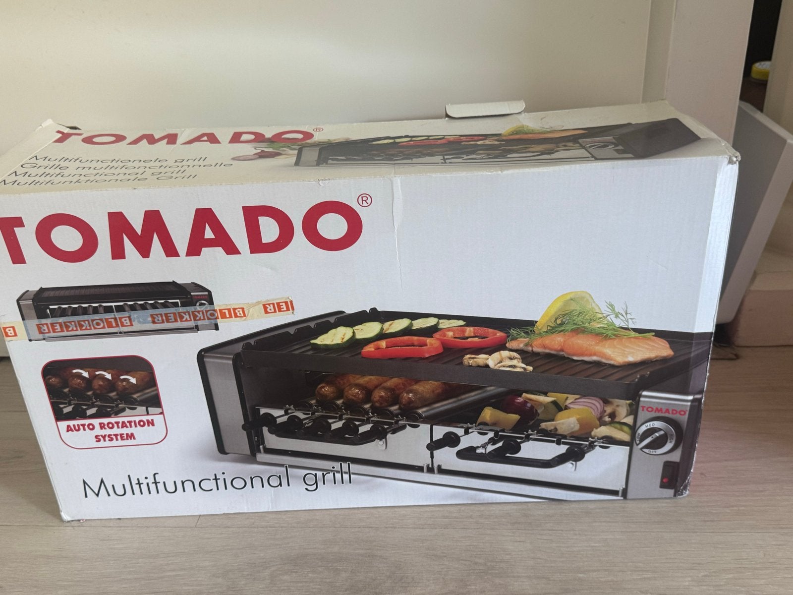 Tomado Multifunctionele Grill met Auto Rotation System, Ophalen of Verzenden, Zo goed als nieuw, 4 t/m 7 personen