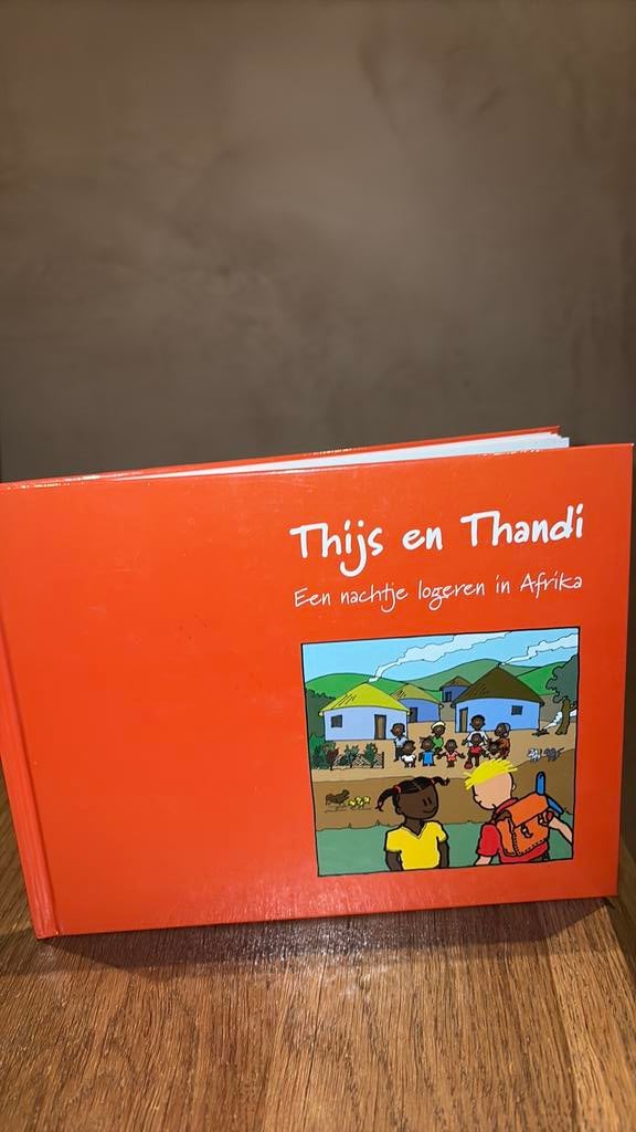 KR-7 Thijs en Thandi nachtje logeren in Afrika F Strietman, Ophalen of Verzenden, Gelezen