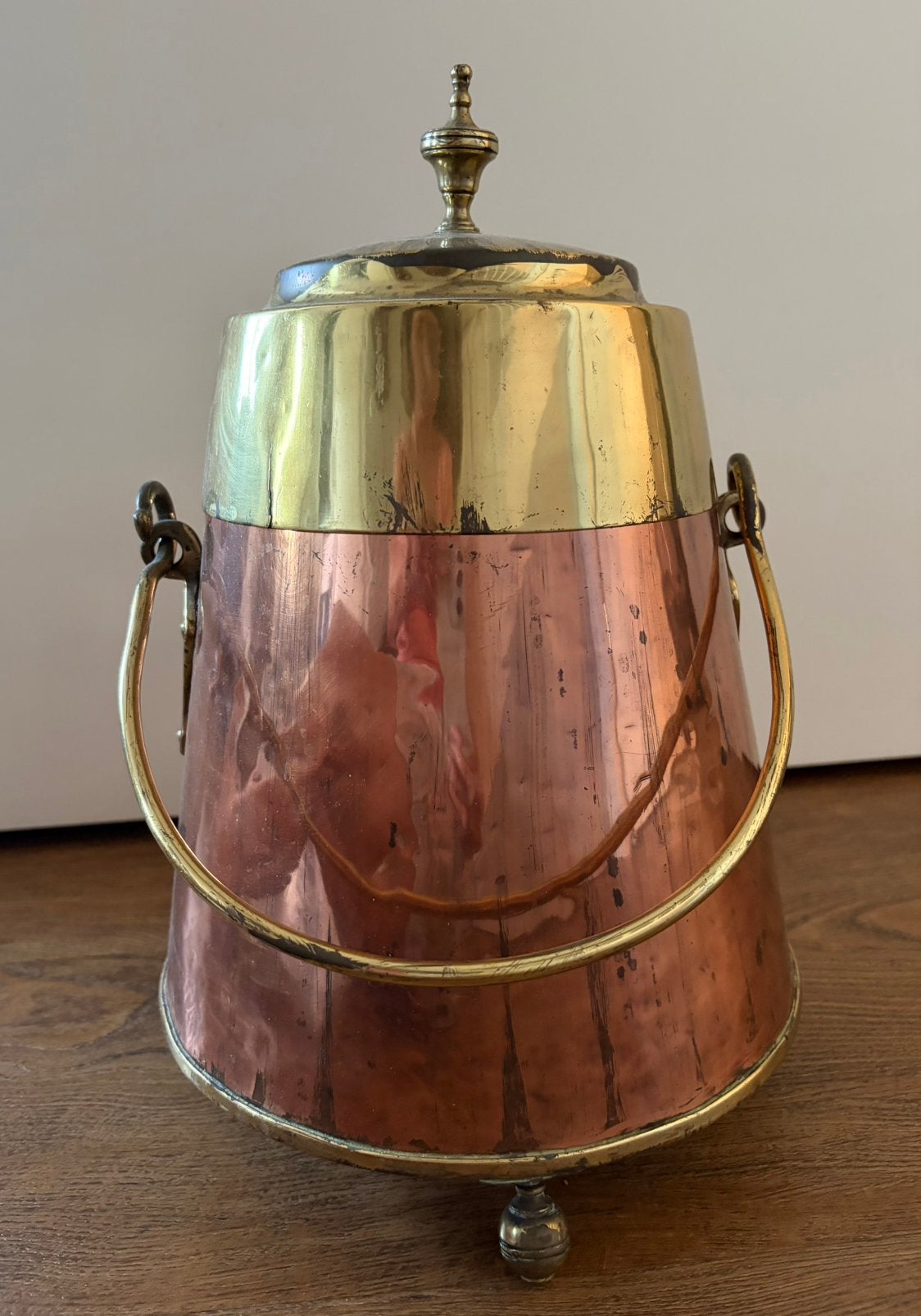 Antieke koperen en messing kolenemmer met deksel, Antiek en Kunst, Antiek | Koper en Brons, Ophalen of Verzenden, Koper