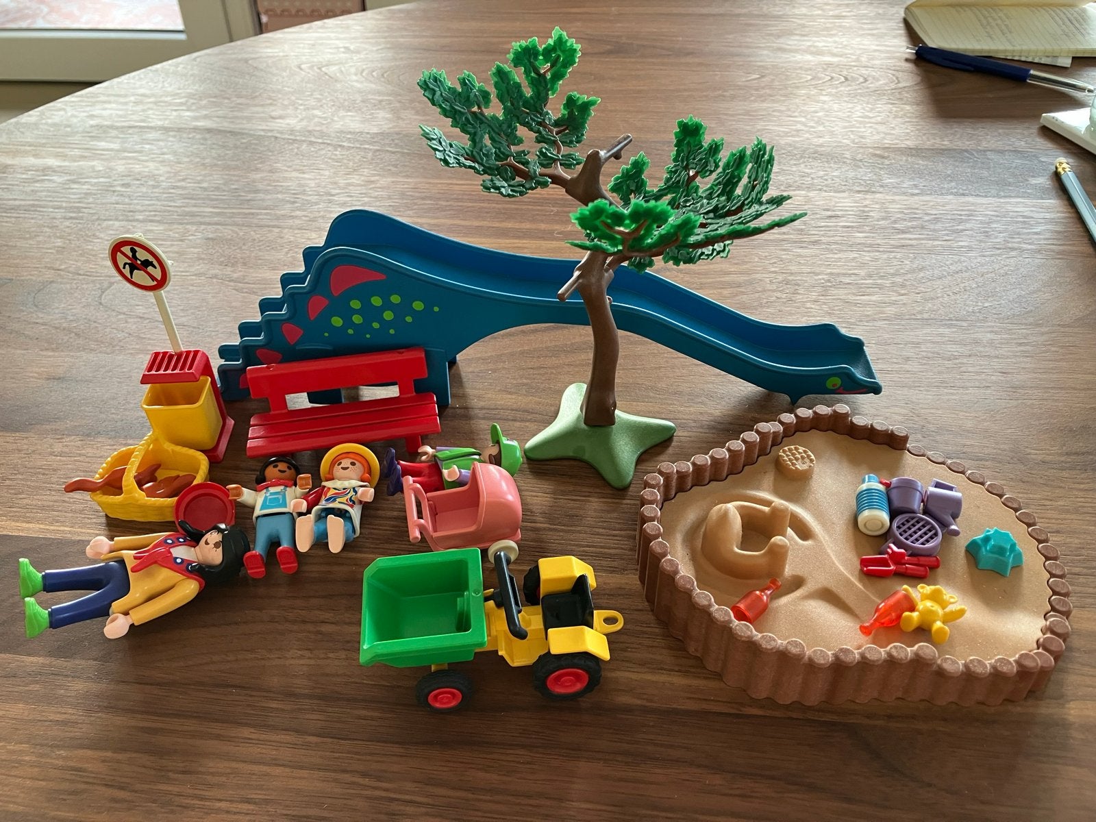 PLAYMOBIL 3822 en 3821 Speeltuin met zandbak en schommels, Ophalen of Verzenden, Gebruikt, Jongen of Meisje