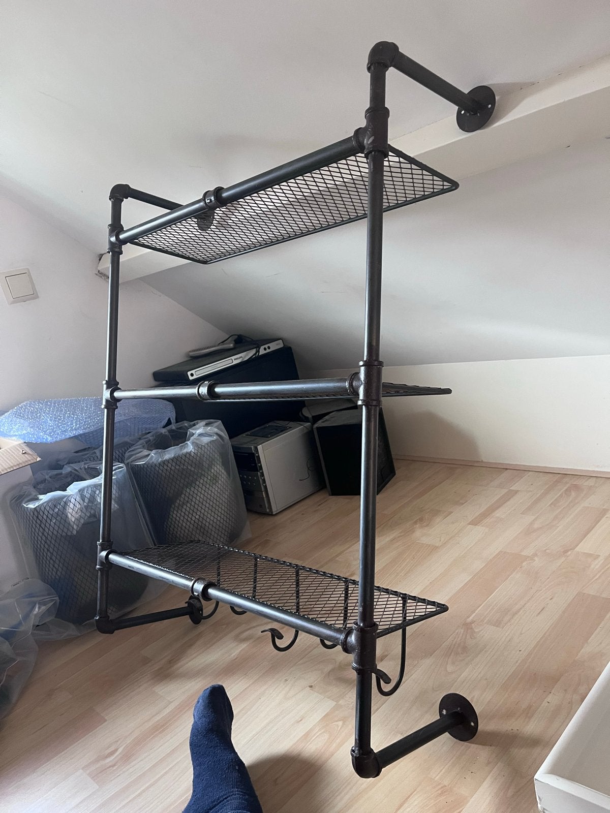 Industriële Kledingrek/Wandrek met Planken en Haken, Ophalen of Verzenden, Zo goed als nieuw
