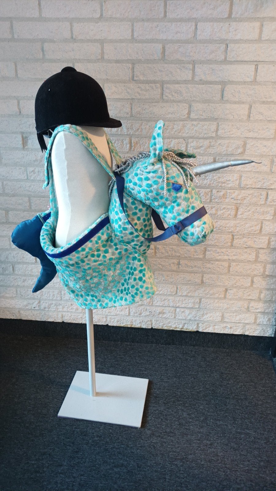 hobby horse, Hobby en Vrije tijd, Ophalen of Verzenden, Nieuw, Textiel, Overige thema's