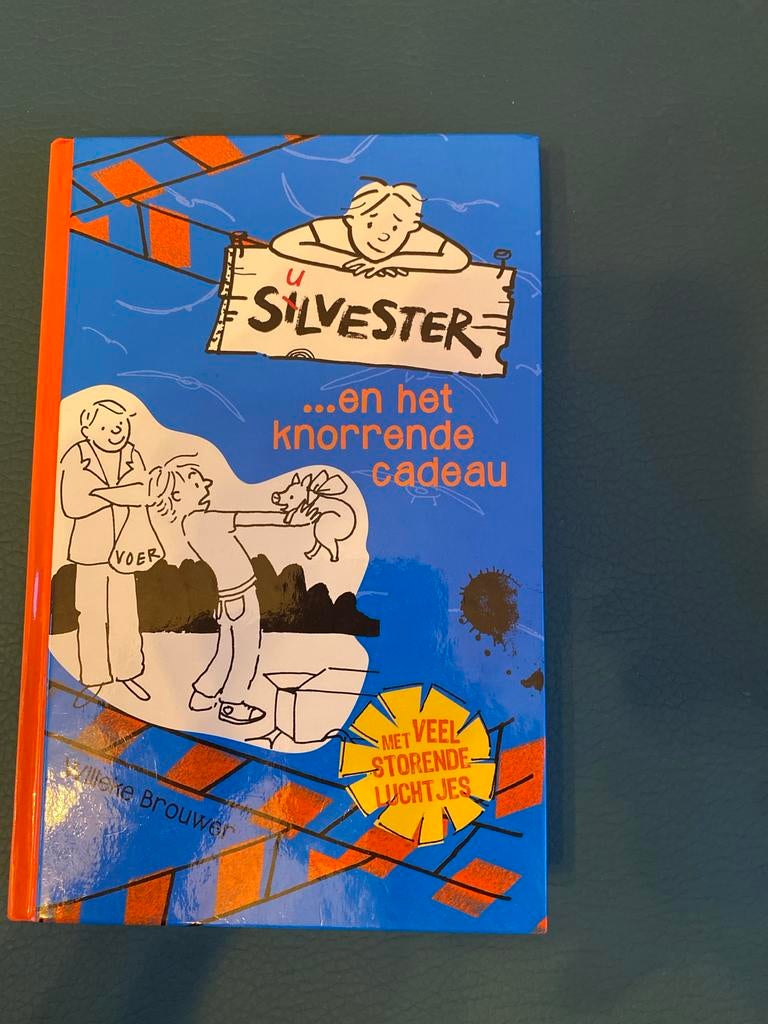 Silvester en het knorrende cadeau - Billie Brouwer, Boeken, Ophalen of Verzenden, Zo goed als nieuw, Fictie algemeen