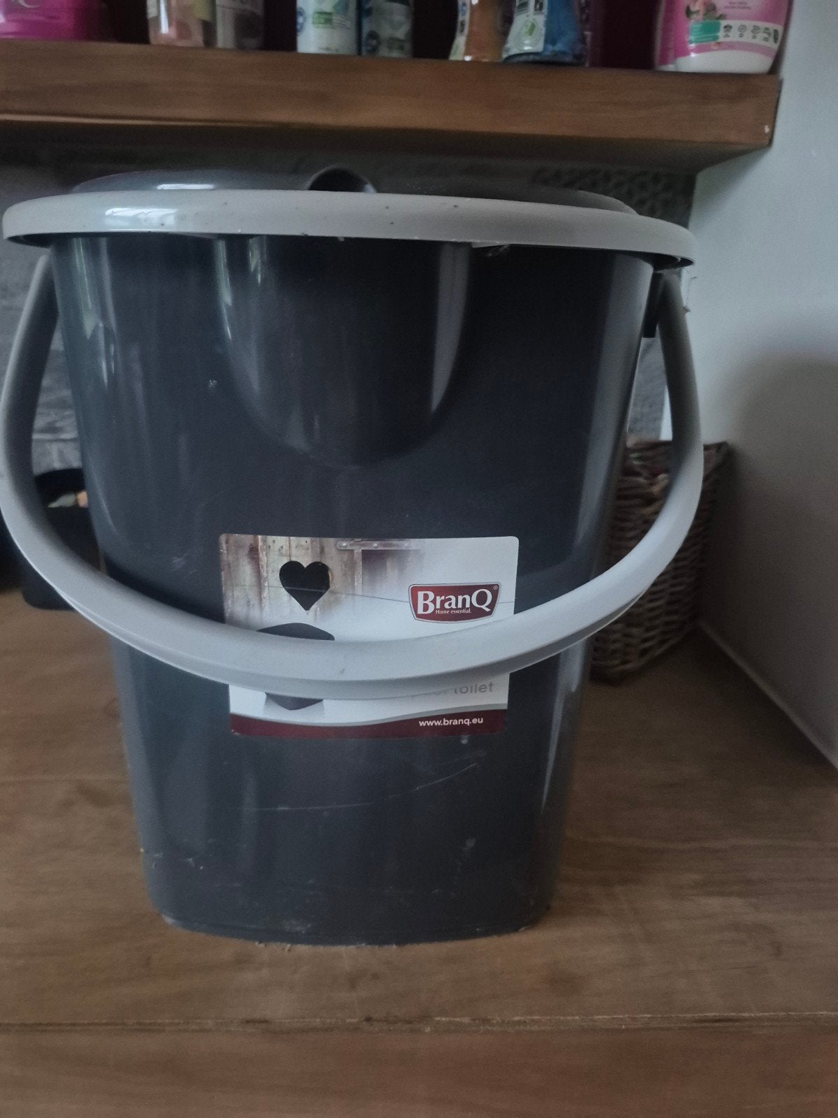 BrabQ Compact Toilet - Ideaal voor Camping/Reizen, Ophalen of Verzenden, Zo goed als nieuw