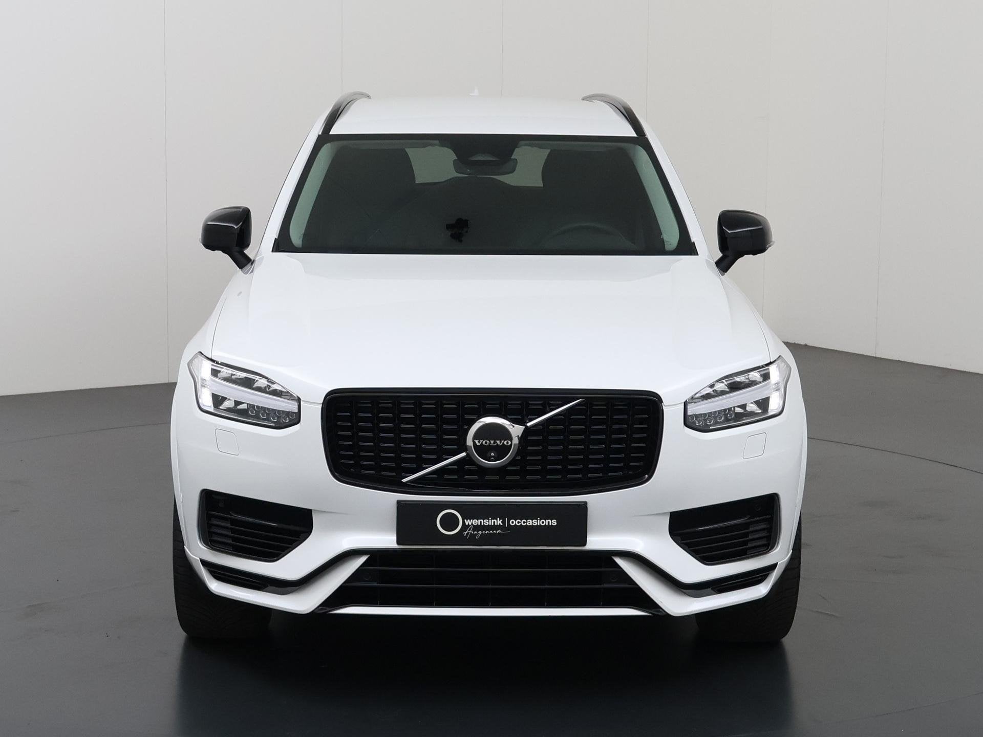 Volvo XC90 2.0 T8 Plug-in hybrid AWD Plus Dark | SOH 98% | 7, Auto's, Dealer onderhouden, Gebruikt, Euro 6, 4 cilinders