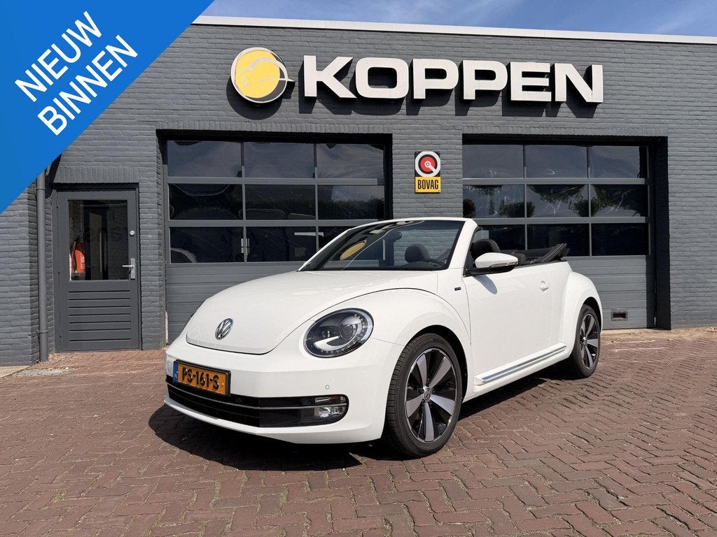 Volkswagen Beetle Cabriolet 1.2 TSI Allstar BlueMotion Autom, Auto's, 12 maanden, 4 cilinders, 4 stoelen, Wit