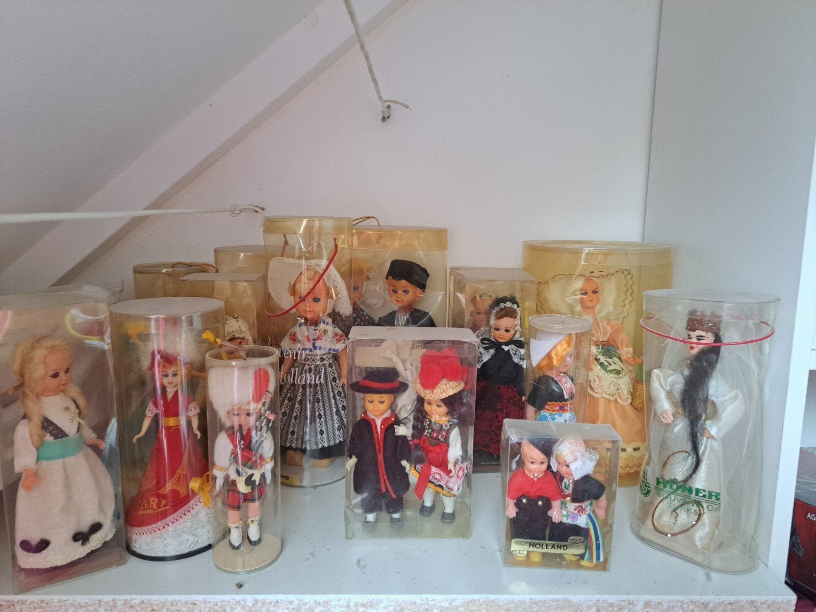 klederdracht poppen verzameling, Ophalen of Verzenden