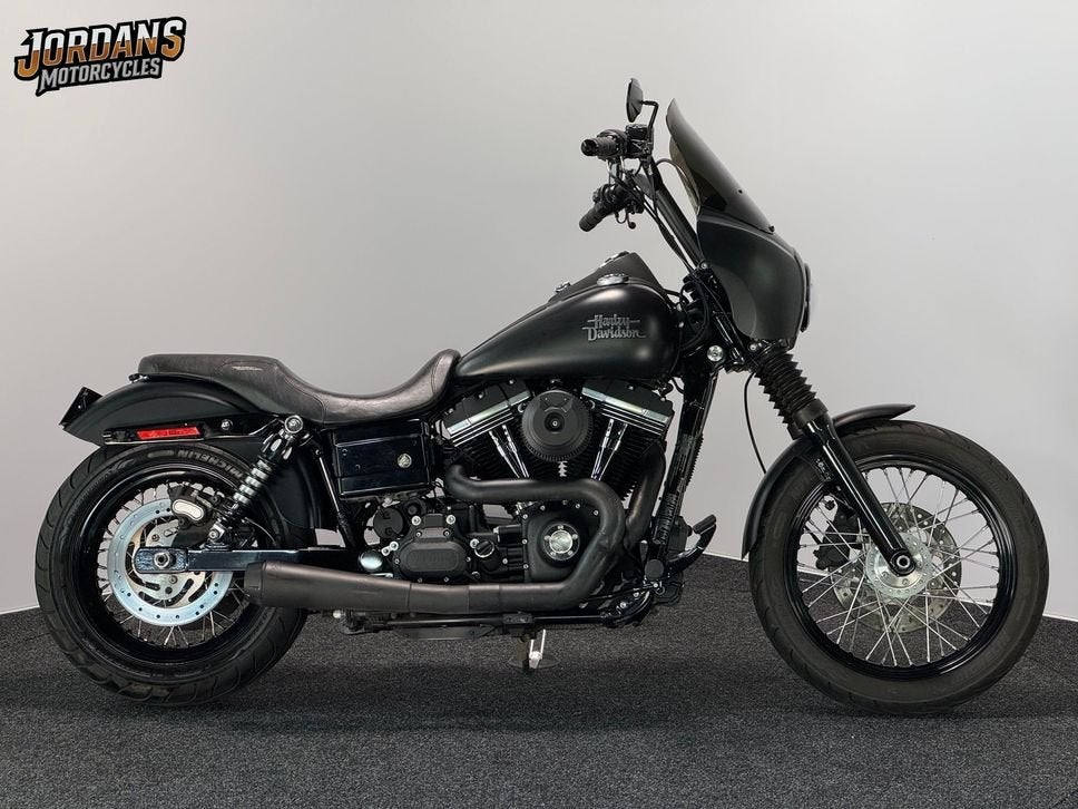 HARLEY-DAVIDSON STREET BOB FXDB 103CI CLUBSTYLE (bj 2016), 2 cilinders, HARLEY-DAVIDSON, Chopper, Bedrijf