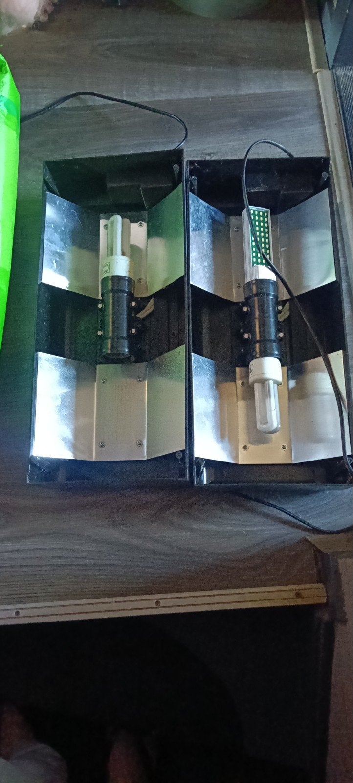 Lampenkappen Exo Terra 2x, Ophalen of Verzenden, Gebruikt, Verlichting
