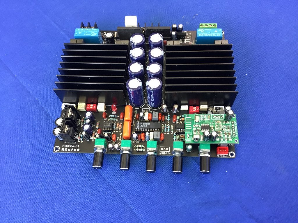 Digitale versterker board 2.1, Ophalen of Verzenden, Zo goed als nieuw, 120 watt of meer, Overige merken