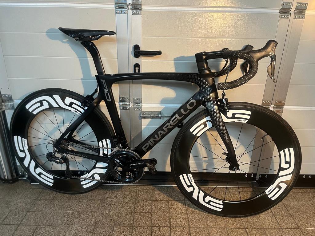 Pinarello Dogma F10 - Dura Ace Di2 - ENVE - ZGAN, 28 inch, Carbon, Heren, Zo goed als nieuw
