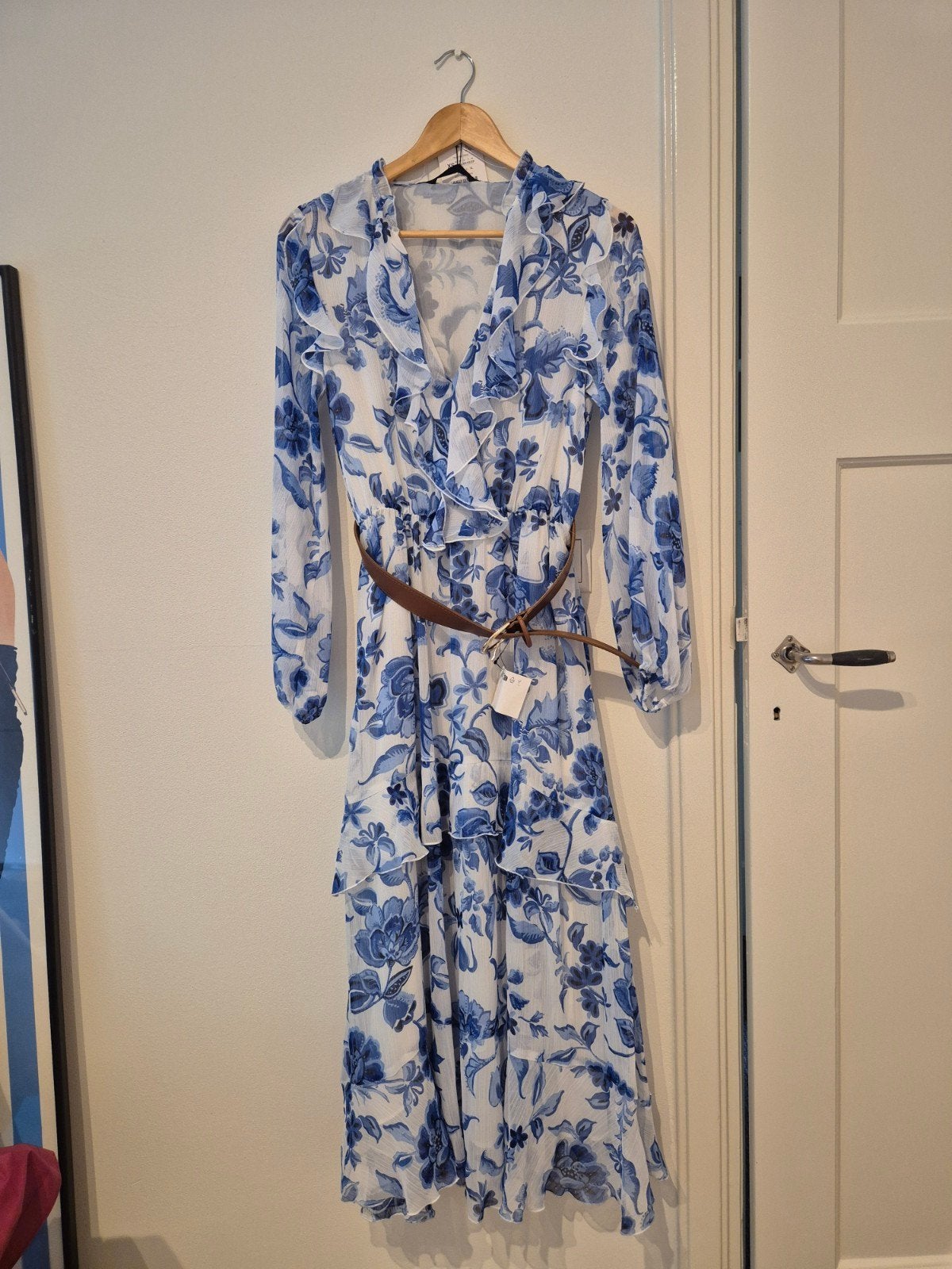 Zara bloemenprint jurk met ruches - Nieuw met kaartje, Blauw, Zara, Nieuw, Ophalen of Verzenden