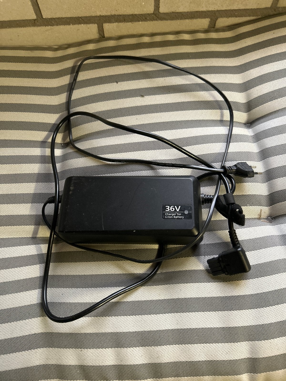 36V Li-ion Acculader voor E-bike, Gebruikt