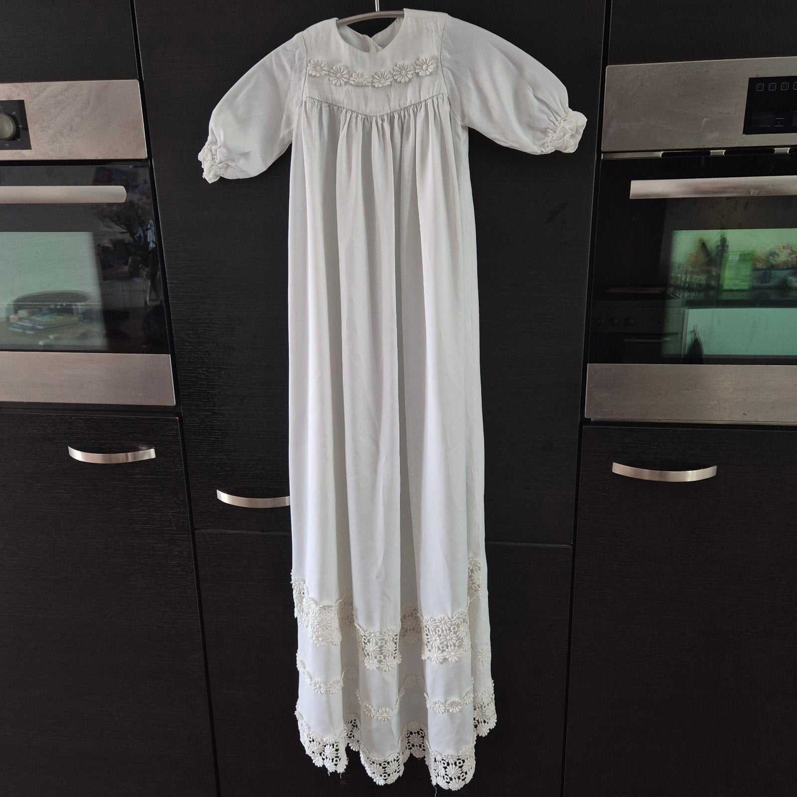Prachtige witte doopjurk met bloemen en kant, Kinderen en Baby's, Ophalen of Verzenden, Gebruikt, Onbekend, Meisje