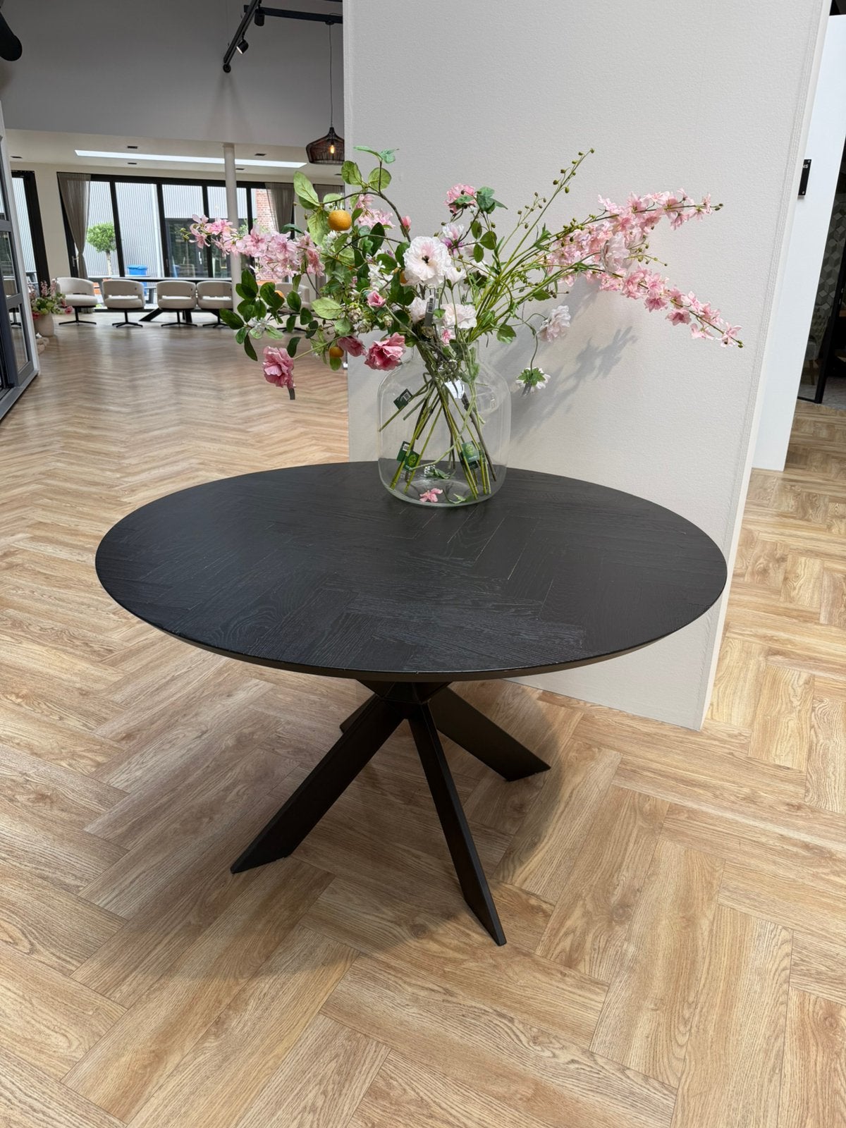 Gebruikte PMP tafel met visgraat planken, 130cm diameter, Huis en Inrichting, Tafels | Eettafels, Ophalen, Gebruikt, 100 tot 150 cm