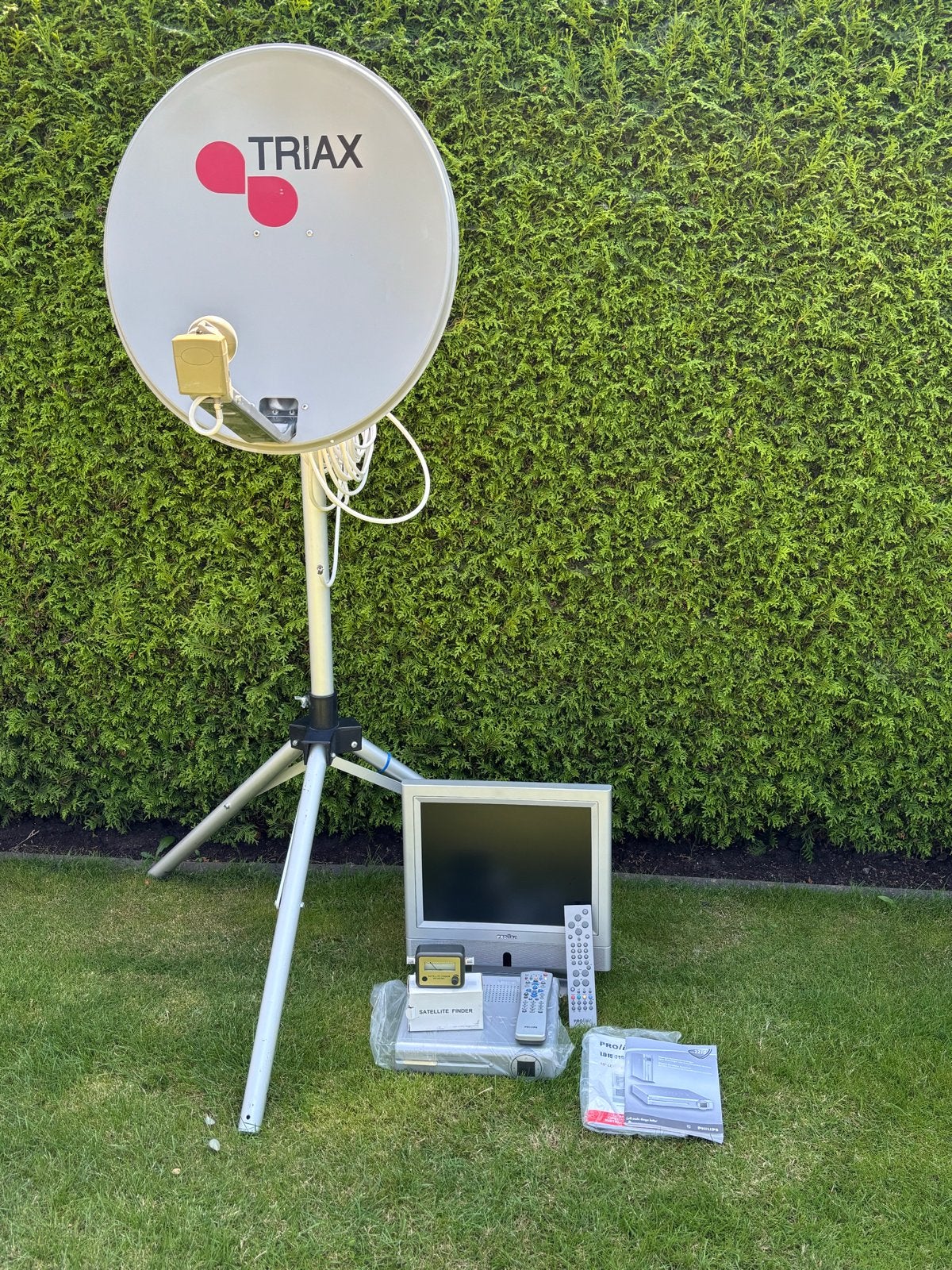 Complete Satelliet TV Set: Triax Schotel, Philips Receiver &, Ophalen, Gebruikt, (Schotel)antenne, Philips