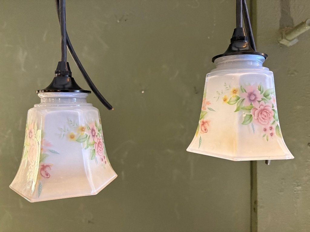 Set Frans Opaline Hanglampjes met Bloemmotief., Ophalen of Verzenden