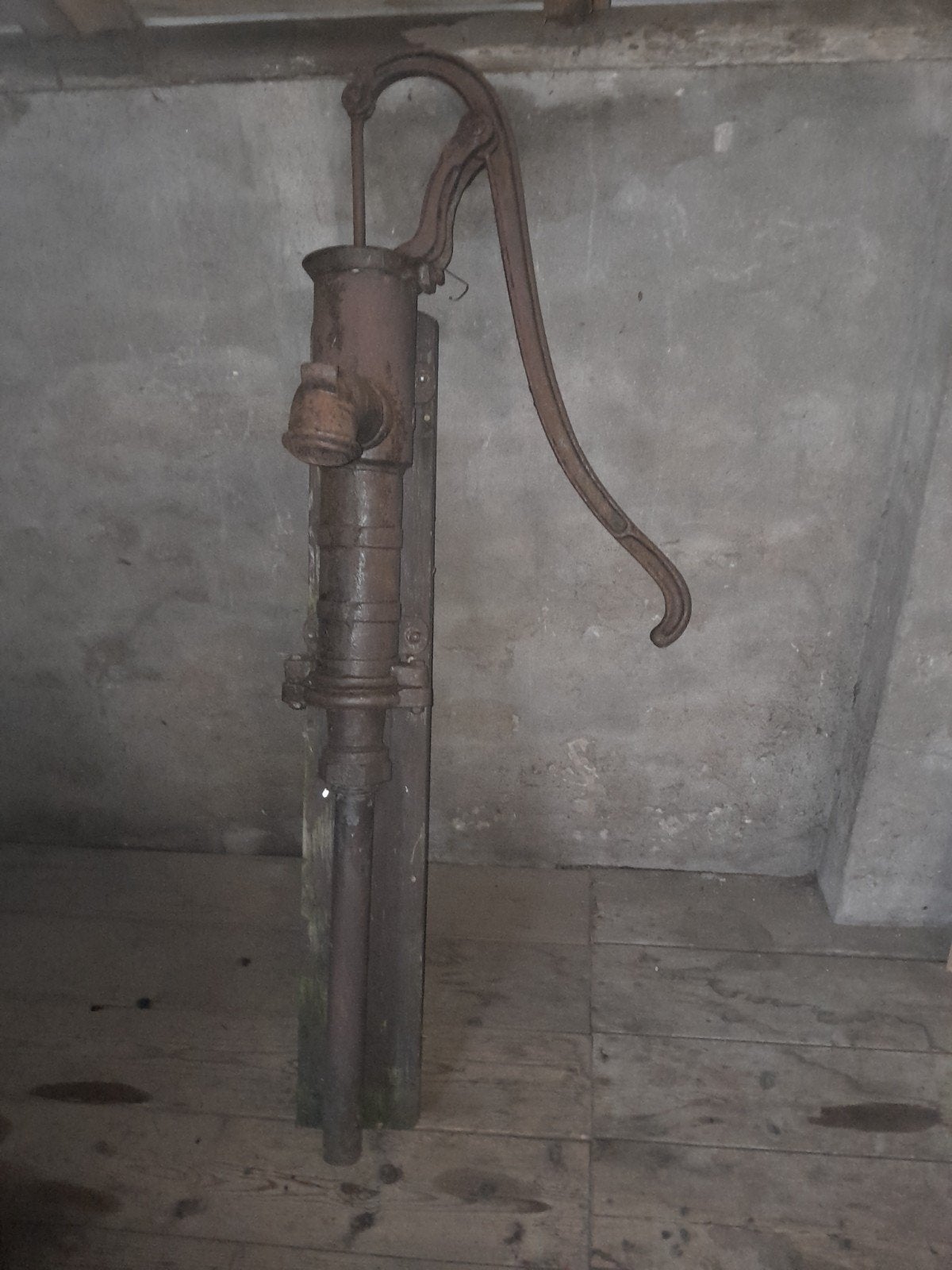 Oude water handpomp met hendel, Ophalen, Gebruikt, Handmatig, Overige typen