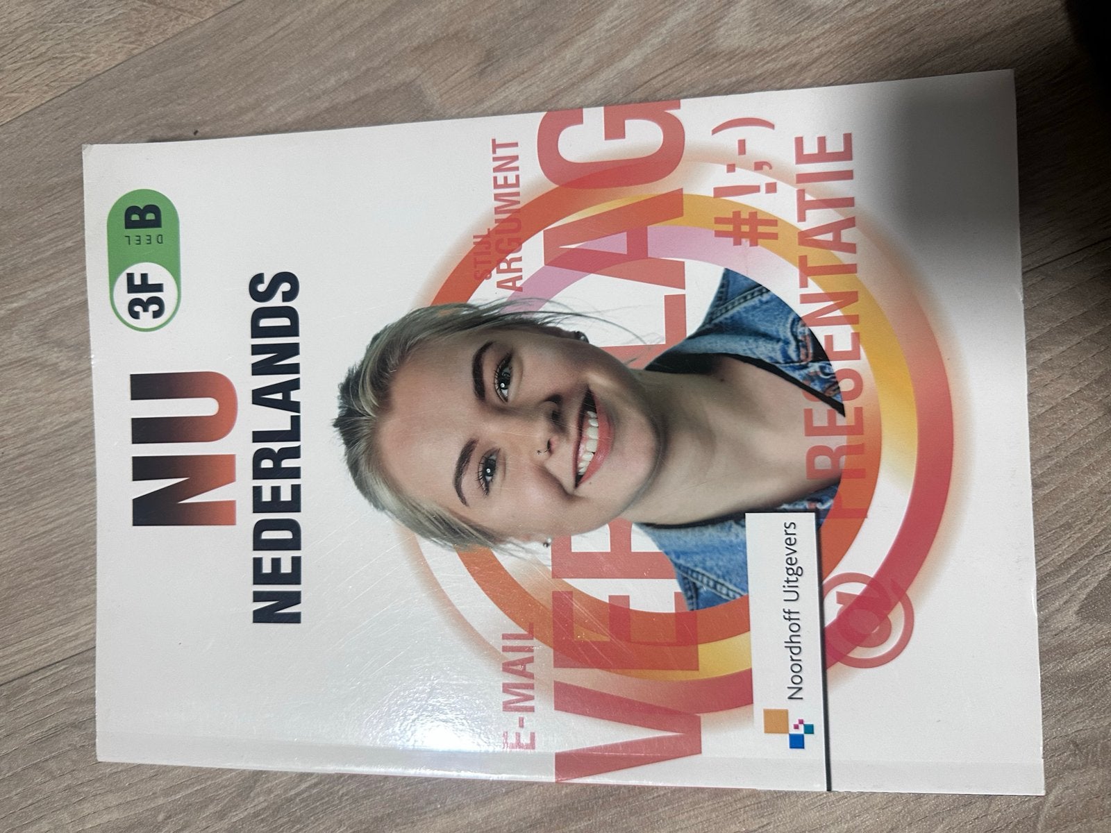 NU Nederlands 3F B - Taal, Argument, E-mail, Presentatie, Ophalen of Verzenden, Zo goed als nieuw, Overige niveaus, Nederlands