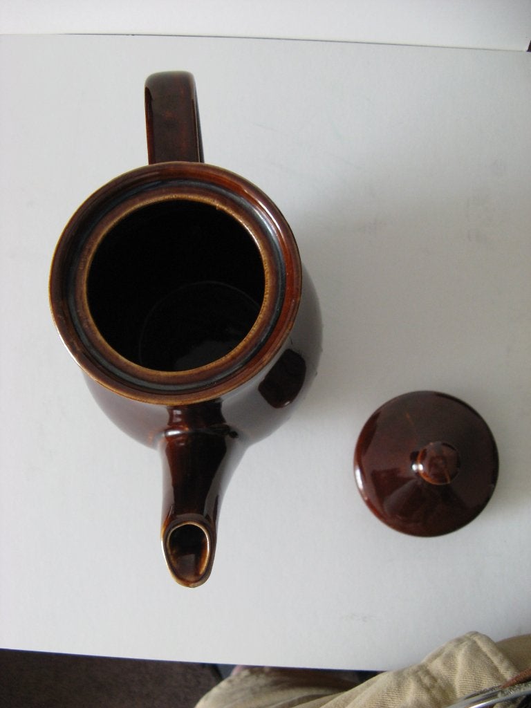 Bruin koffiepot Kleur bruin. Hoogte ongeveer 18 cm., Huis en Inrichting, Overige typen, Ophalen of Verzenden, Zo goed als nieuw