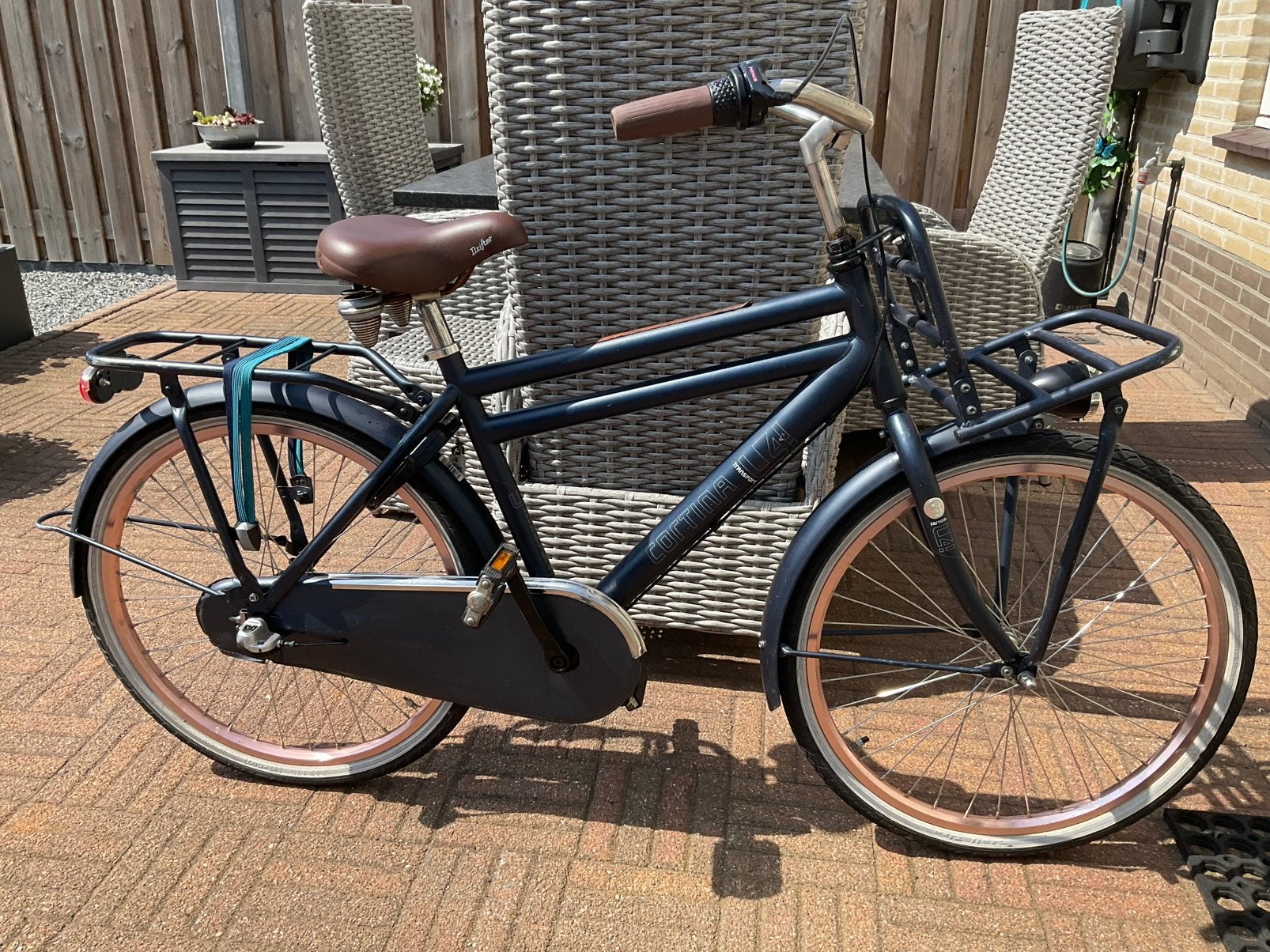 Cortina U4 transportfiets 24 inch, Ophalen, Zo goed als nieuw, Versnellingen