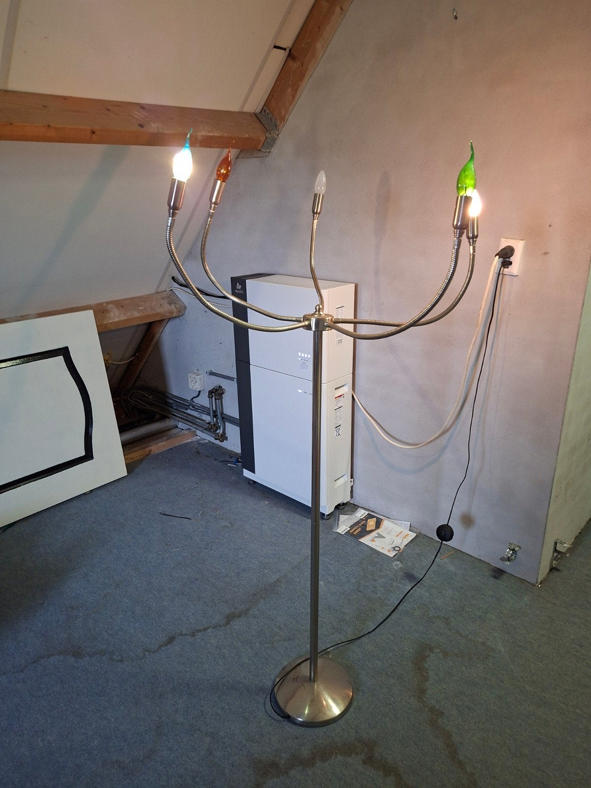 Moderne vloerlamp met 5 flexibele armen, RVS, Huis en Inrichting, Gebruikt, E14 (klein), Ophalen of Verzenden, Metaal