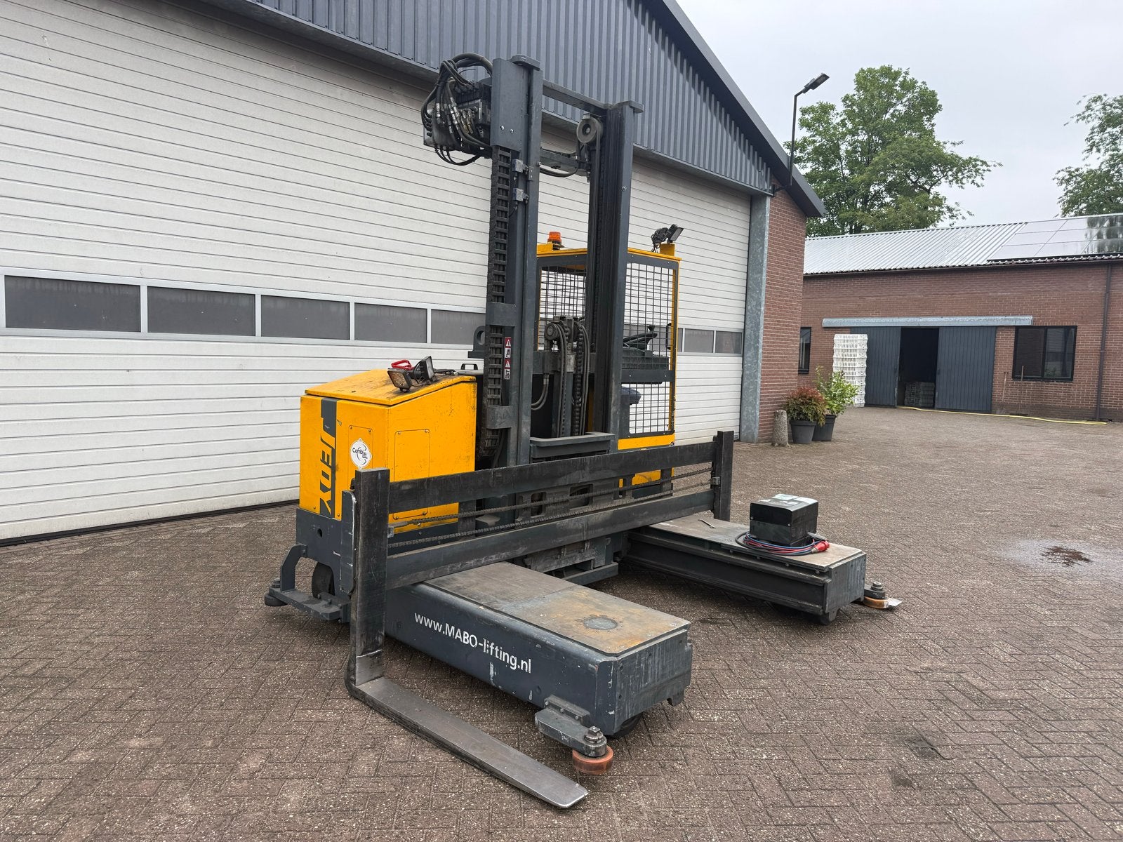 Combilift JEDDY 3245 zijlader op volrubber, 3000 tot 4000 kg, Ophalen, Elektrisch, Zijlader