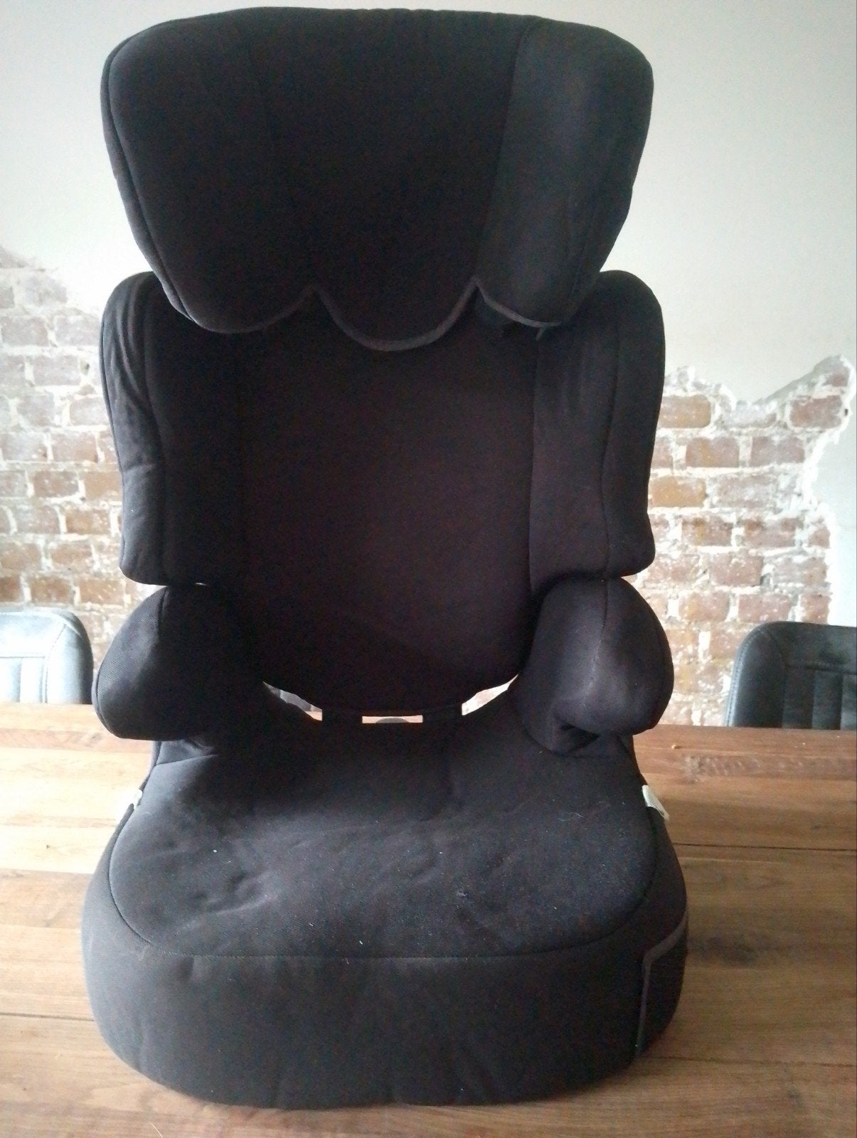 Zwarte stoelverhoger met rugleuning, Overige merken, 15 t/m 36 kg, Afneembare rugleuning, Ophalen of Verzenden