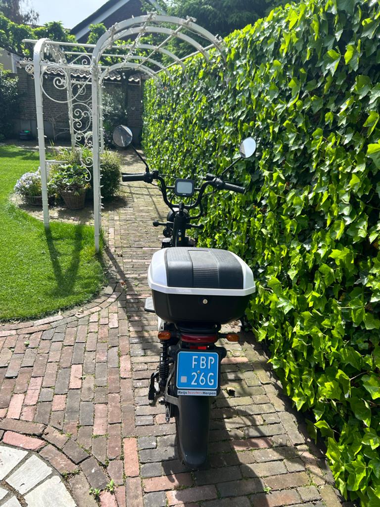 AGM Goccia Elektrische Scooter met Topkoffer, Fietsen en Brommers, Ophalen, Gebruikt, Elektrisch, Overige merken