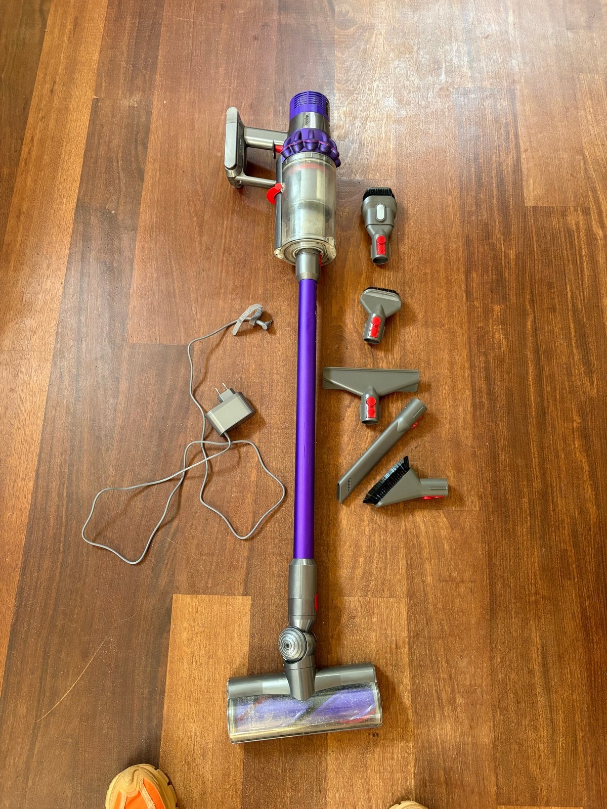 Dyson V10 animal steelstofzuiger met accessoires, Witgoed en Apparatuur, Gebruikt, Draadloos, Ophalen of Verzenden, Dyson