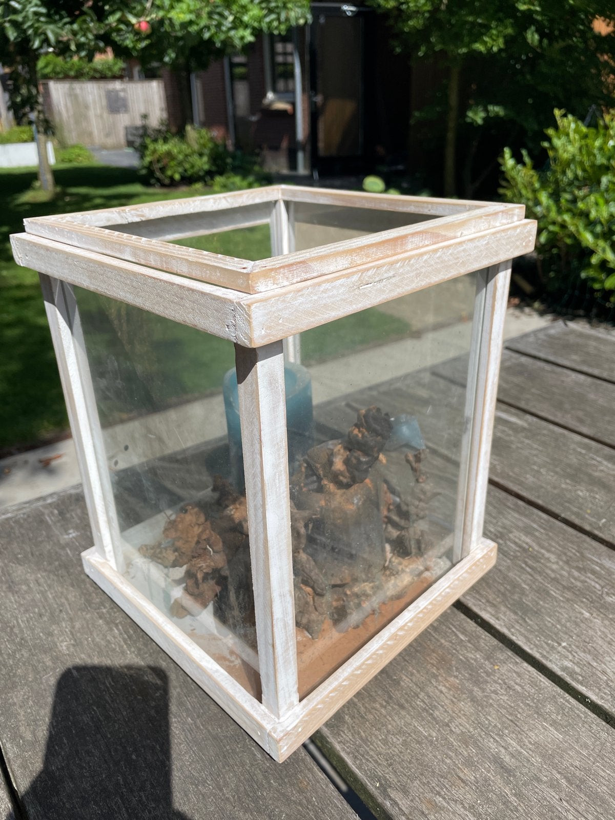 Vierkante lantaarn van hout en glas, 22x22x27,5 cm, Ophalen of Verzenden, Gebruikt, Hout, Lantaarn